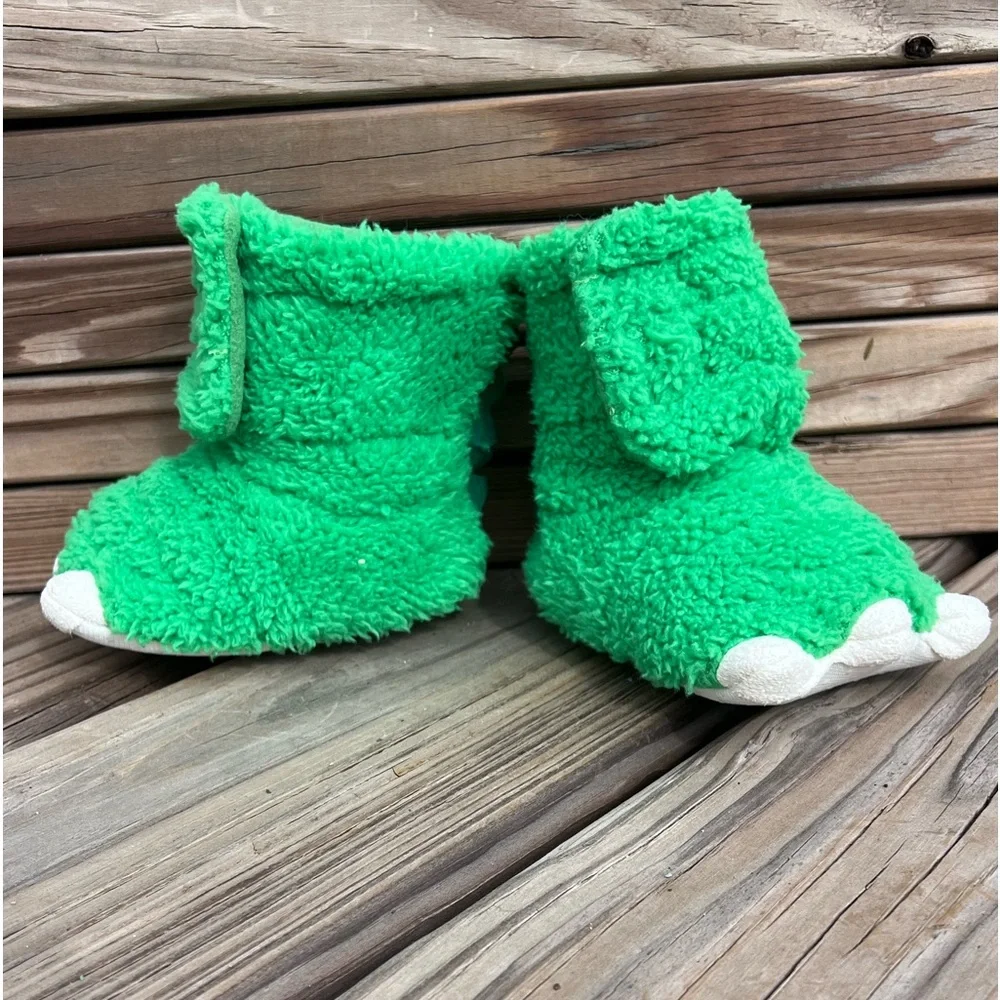 - Monster Claw Boot Green Fur Toddler Slippers! NEW!